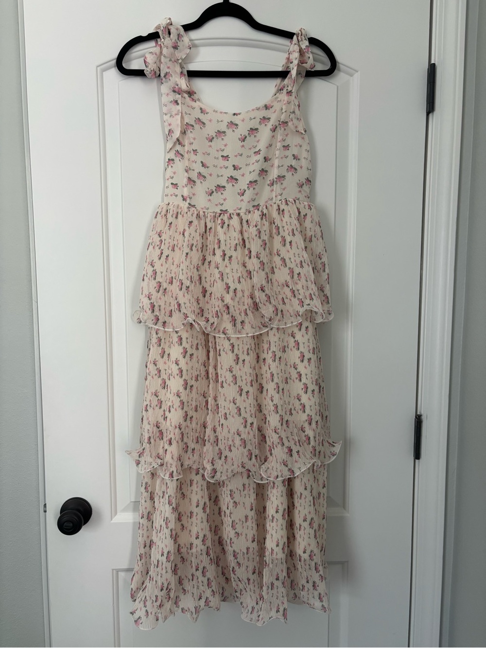 NWT Rosie Posie Cream Floral Tiered Ruffle Dress with Tie Straps